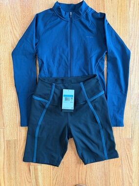 NWT Nike Women’s Training Shorts Black/Blue Trim